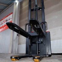 Самоходный Штабелер OXLIFT AX12 2500 мм 1200 кг фото 2