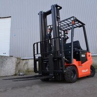 Электрический погрузчик OXLIFT RX 1650 5 М 6 Электрический погрузчик OXLIFT RX 1650 5 М 6