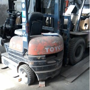 Погрузчик бензиновый TOYOTA 6 FG 1830 б/у