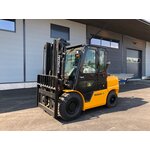 Дизельный погрузчик Hyundai 50DA-9, год 2019 - FEEF33B9