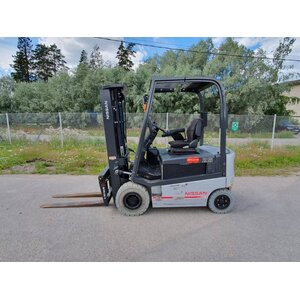 Электропогрузчик Nissan 1Q2L25Q, год 2012 - B5F517D2