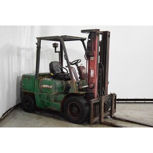 Дизельный погрузчик Caterpillar DP35K, год 2002 - 63C48083
