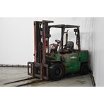 Дизельный погрузчик Caterpillar DP35K, год 2002 - 63C48083