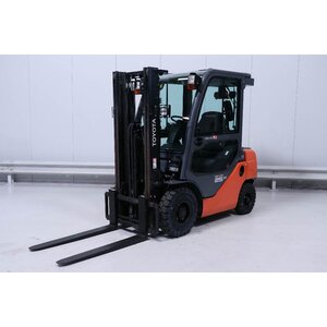 Дизельный погрузчик Toyota 8FDF25, год 2013 - 7510B21E