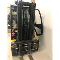 Электропогрузчик Yale ERP35VL, год 2011 - 35E0441B 2 Электропогрузчик Yale ERP35VL, год 2011 - 35E0441B 2
