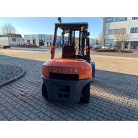 Дизельный погрузчик Toyota 4 ton diesel, год 1998 - 595A960D фото 2