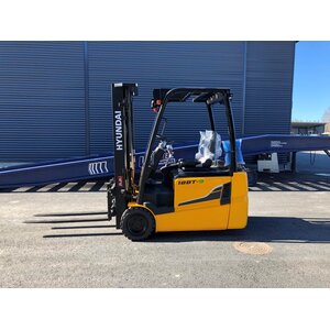 Электропогрузчик Hyundai 18BT-9, год 2019 - 8C85E7C2