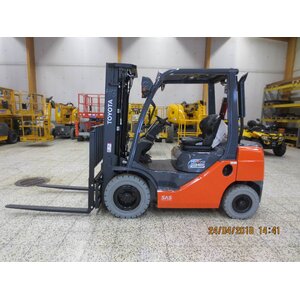 Дизельный погрузчик Toyota 02-8 FD F 25, год 2018 - 6E6795DA