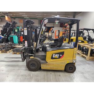Электропогрузчик Caterpillar EP 25 CN -80E, год 2017 - E7A4C63A