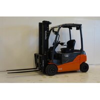 Складской погрузчик Toyota 8FBMT18, год 2013 - CDFE4AA1