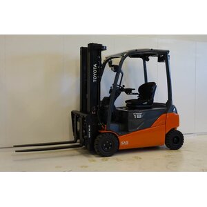 Складской погрузчик Toyota 8FBMT18, год 2013 - CDFE4AA1