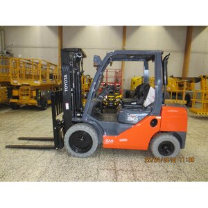 Дизельный погрузчик Toyota 02-8 FD F 30, год 2018 - 22215E63