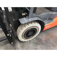 Дизельный погрузчик Toyota 02-8 FDF 25, год 2018 - 452BDE3D фото 2