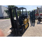 Газовый погрузчик Yale Heftruck, 2,5 Ton, LPG, год 2001 - 6628560D