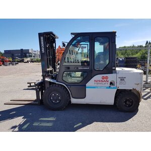 Дизельный погрузчик Nissan DG1F4A50Y, год 2014 - E8CE7BF0