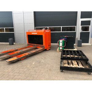 Электротележка Doosan LEHF 75D Palletwagen, год 2013 - 8F001E99