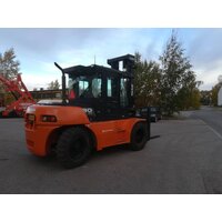 Дизельный погрузчик Doosan D80 S-5, год 2012 - 53719FA6 2 Дизельный погрузчик Doosan D80 S-5, год 2012 - 53719FA6 2
