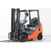 Газовый погрузчик Toyota 02-8FGKF20, год 2010 - 2BF61E92 Газовый погрузчик Toyota 02-8FGKF20, год 2010 - 2BF61E92