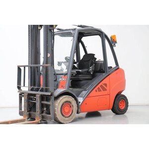 Газовый погрузчик Linde H30T, год 2009 - F9009D30