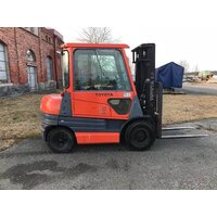 Складской погрузчик Toyota 6FDF25 Trukki Diesel, год 1997 - CCD2B7BE фото 2